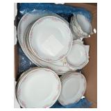 Noritake China Dinnerware Set With Floral Rim