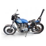 Suzuki GS400 Motorcycle with Custom Painted Tank