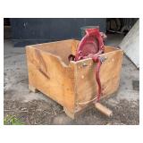 Cast Iron Chatham Corn Sheller with Wooden Box