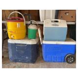 Coleman Coolers With Igloo and Playmate Jugs Lot