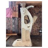Duff-Norton Co. 15 Ton Mechanical Ratchet Jack