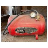 W-1005 Portable Air Tank With Pressure Gauge