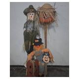 Halloween Scarecrow And Pumpkin Decor
