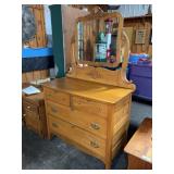 Wooden Dresser With Mirror 42"x22"x35"