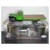 Highway 61 1941 Chevrolet Flatbed Truck Die-Cast