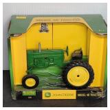 ERTL John Deere Model 40 Tractor 1:16 Die-Cast