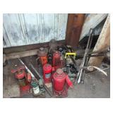 Hydraulic And Scissor Jacks With Tire Irons
