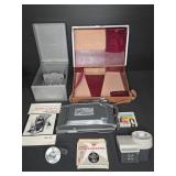 Polaroid Land Camera Model 900 with Accessories