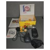 Kodak EasyShare DX4330 Digital Camera Bundle