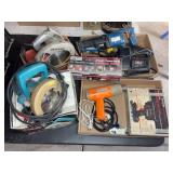 Power Tool Set With Makita Circular Saw, Skilsaw