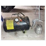 Central Pneumatic 5 Gallon Air Tank With Spray