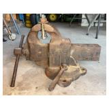 Chas Parker Co Bench Vise With Swivel Base