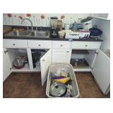 Kitchen Small Appliances and Utensils Assortment
