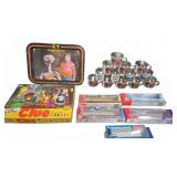 Lot: E.T. Tray, Simpsons Clue, Mugs