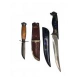 2 Fixed Blade Knives with Sheaths, Wolf