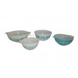 Pyrex Butterprint Mixing Bowls Set of 4