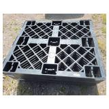 (8) Black Plastic Pallets light weight