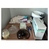 Kitchen Mixed Lot: Mixer, Bowls, Towels, Candle