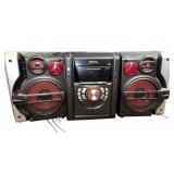 Panasonic SA-AK330 CD Stereo System With Speakers