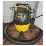 Stanley SL18112P 12V DC Wet/Dry Vacuum