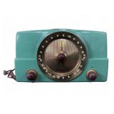Zenith Model T825 Table Radio Green Bakelite