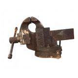 Charles Parker Co. No. 975 Cast Iron Bench Vise