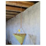 ANTIQUE WAGNER YARDS DUST PAN