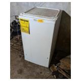 WHIRLPOOL MINI FRIDGE