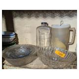 4 - DECORATIVE GLASS SERVING BOWLS