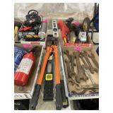 4 FT LEVEL, 2 FT LEVEL, MACHETE & BOLT CUTTER
