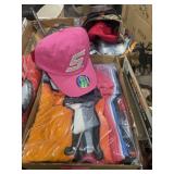 3 SNAP-ON HATS AND TOWEL