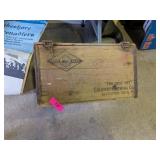 BADGER BEER - CALUMET BREWING CRATE W/LID