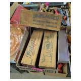 VINTAGE WOODEN MINI CRATES