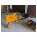 ANTIQUW CASTELLI PEDAL TRACTOR