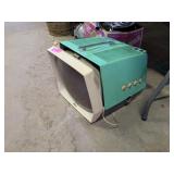 VINTAGE SILVERTONE TUBE TV - NEEDS WORK