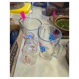 GLASS OLD STYLE AND PBR PITCHERS, CURTS DAIRY MILK