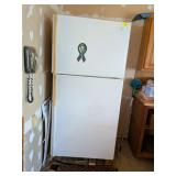 MAYTAG REFRIGERATOR