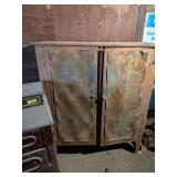 ANTIQUE PIE SAFE CABINET