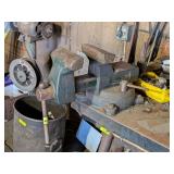 LARGE 6' SHOP VISE