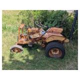 ALLIS-CHALMER B-10 LAWN TRACTOR