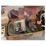 CUTTING BOARDS, PANS & SILVERWARE
