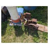 VINTAGE WATER WELL PUMP