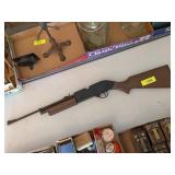CROSSMAN PUMPMASTER PELLET GUN