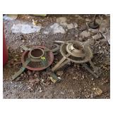 2 VINTAGE CHRISTMAS TREE STANDS