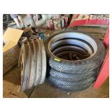 4 MITCHELL WHEELS WITH 2 HUBS & HARDWARE