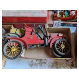METAL CAR WALL ART