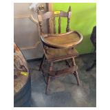 VINTAGE HIGHCHAIR