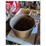 CAST IRON CAULDRON