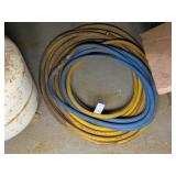 2 AIR HOSES