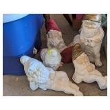 6 - OUTDOOR GNOMES